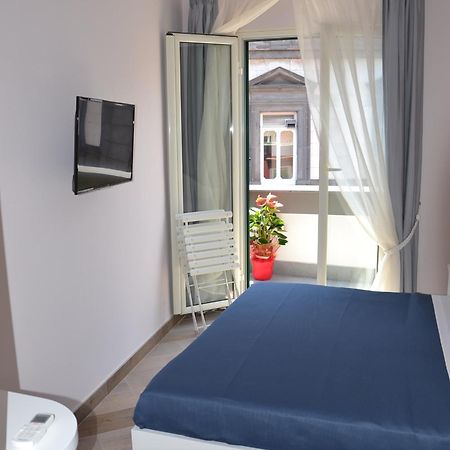 B&B Federico II Neapel Exteriör bild